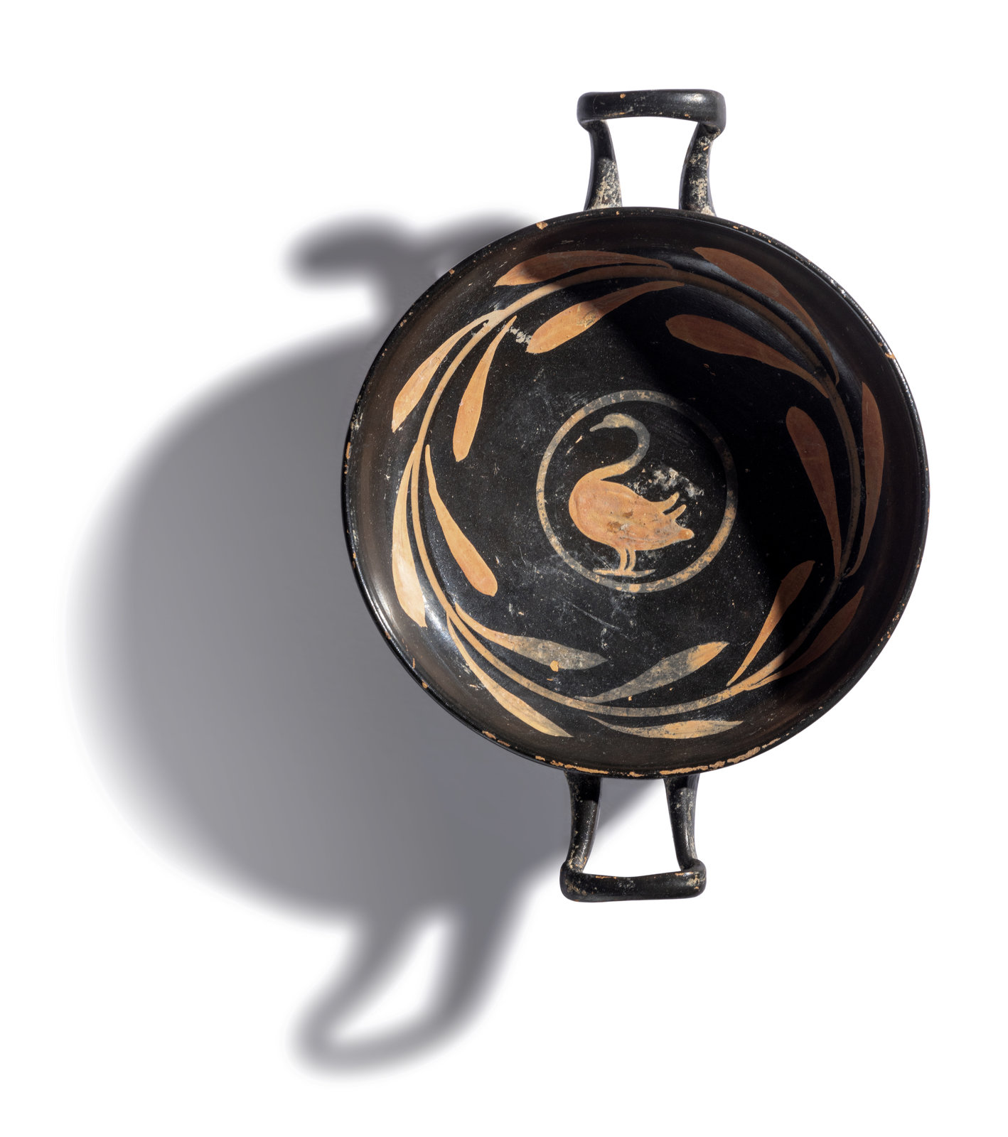 An Apulian Xenon Ware Stemless Kylix Attributed to the Red