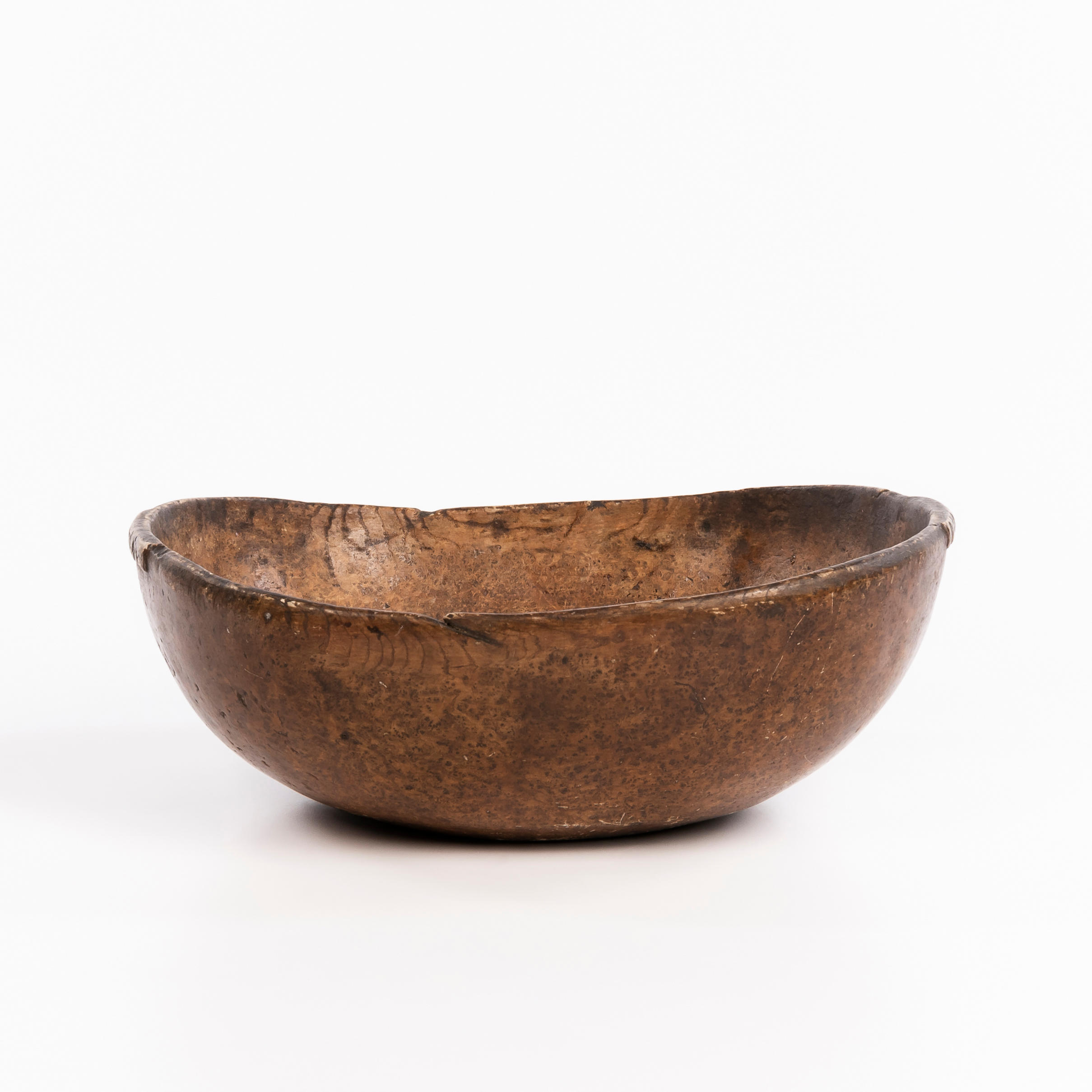 LARGE BURL BOWL America c 1900 Wide ovular bowl with