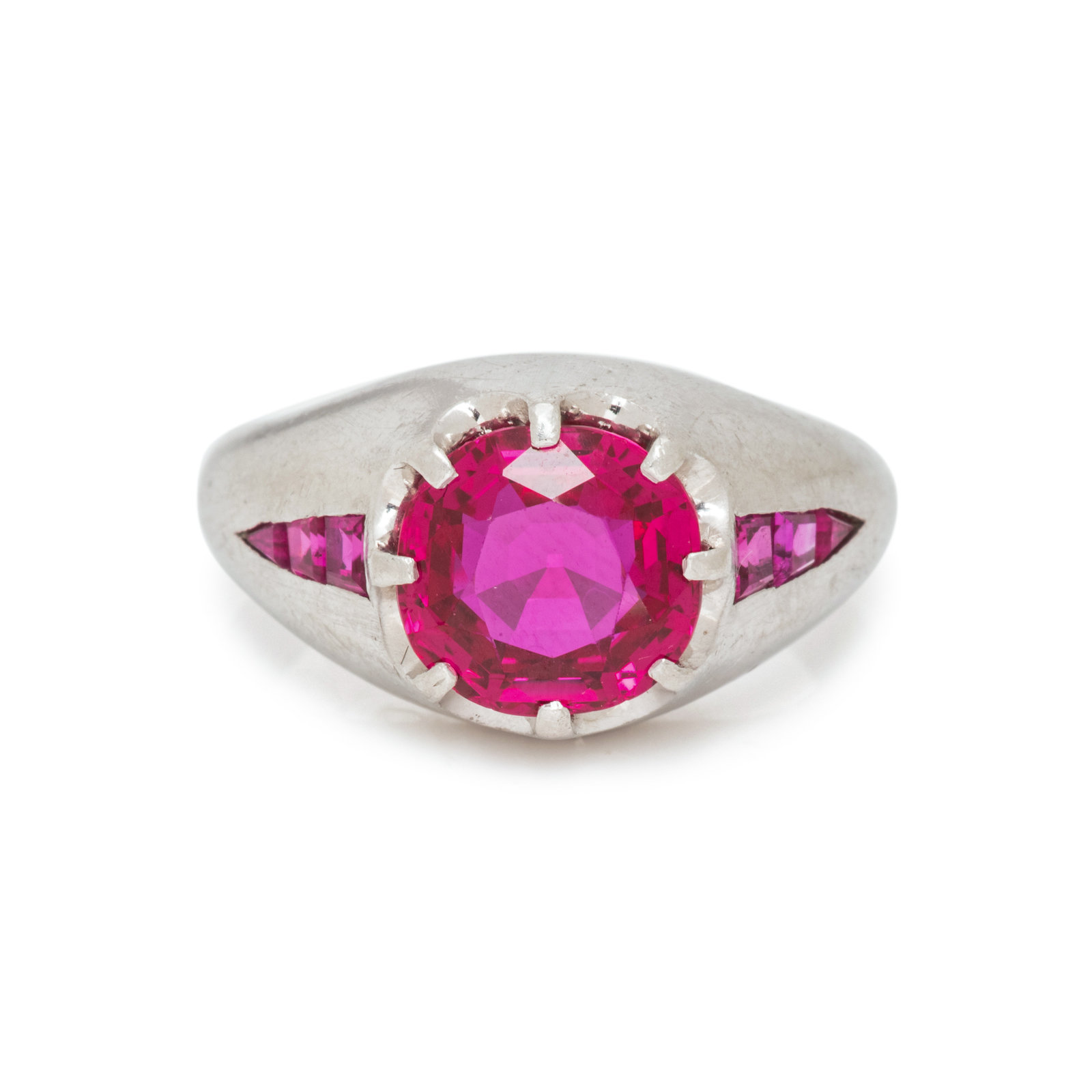 UNHEATED BURMESE RUBY RING Containing one cushion cut ruby measuring