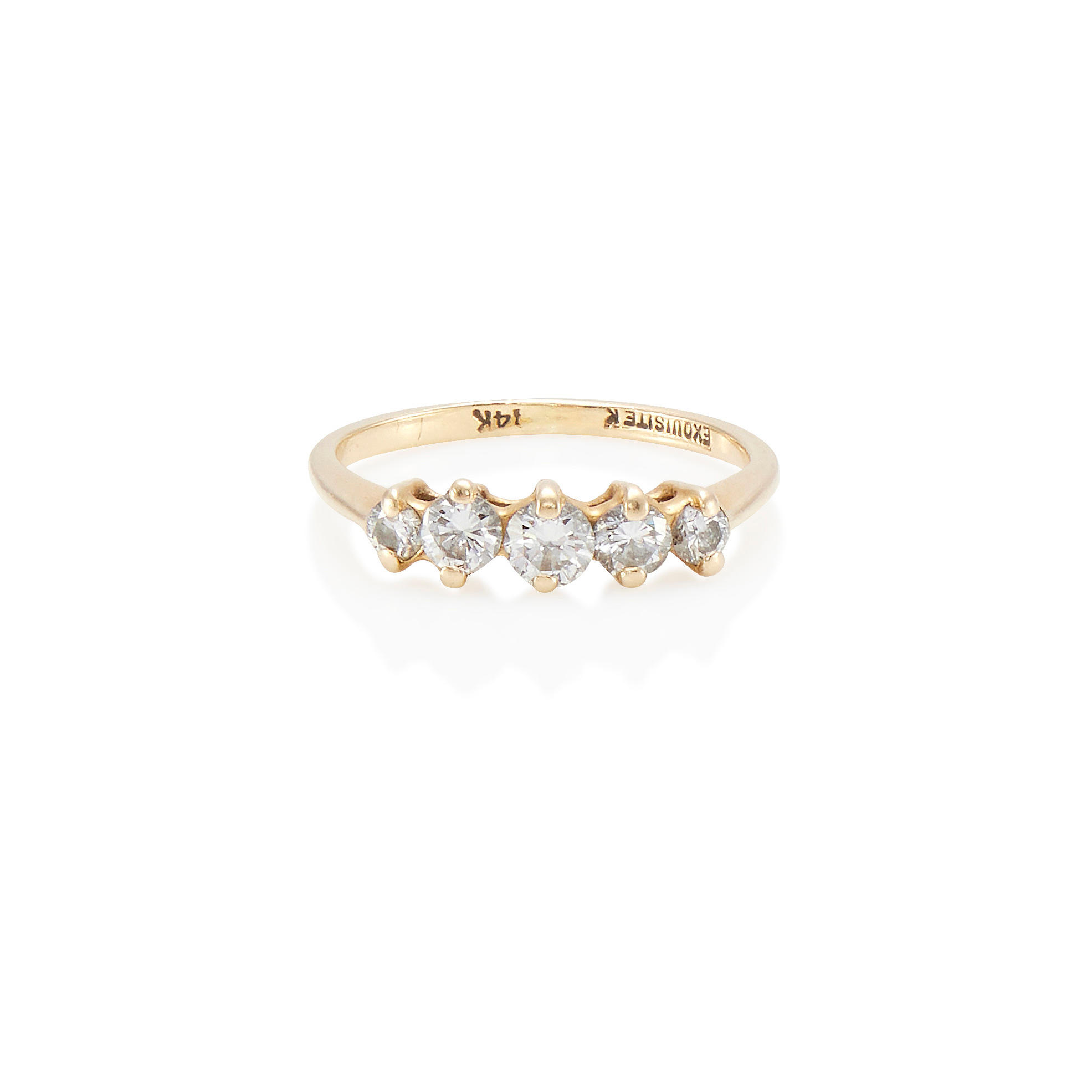A 14K GOLD AND DIAMOND RING 14k yellow gold 5