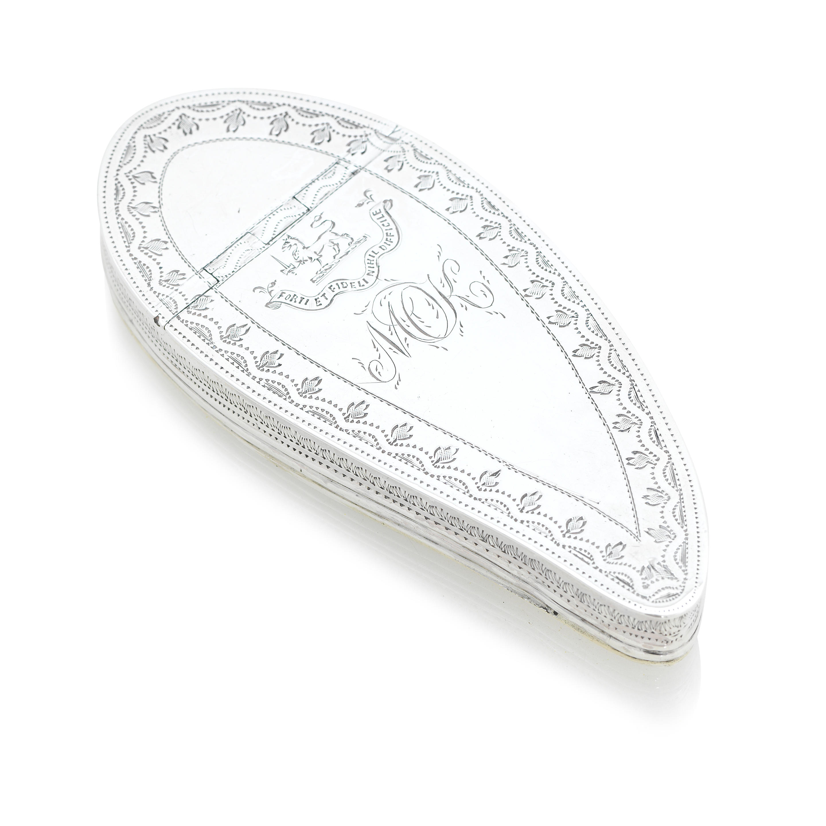AN UNUSUAL LEAF SHAPED IRISH PROVINCIAL SILVER SNUFFBOX No maker