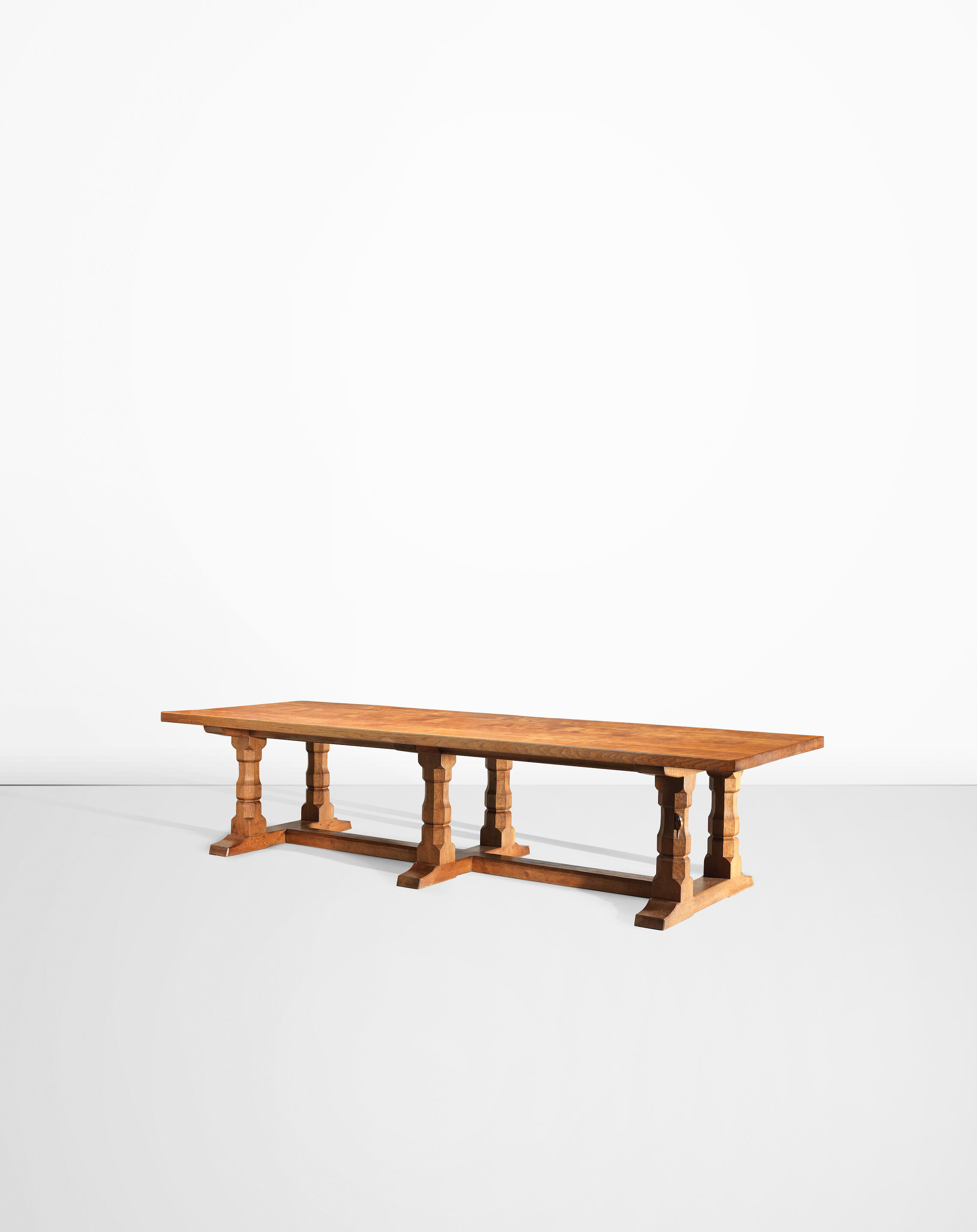 ROBERT MOUSEMAN THOMPSON Monumental and extendable dining table designed 1920s