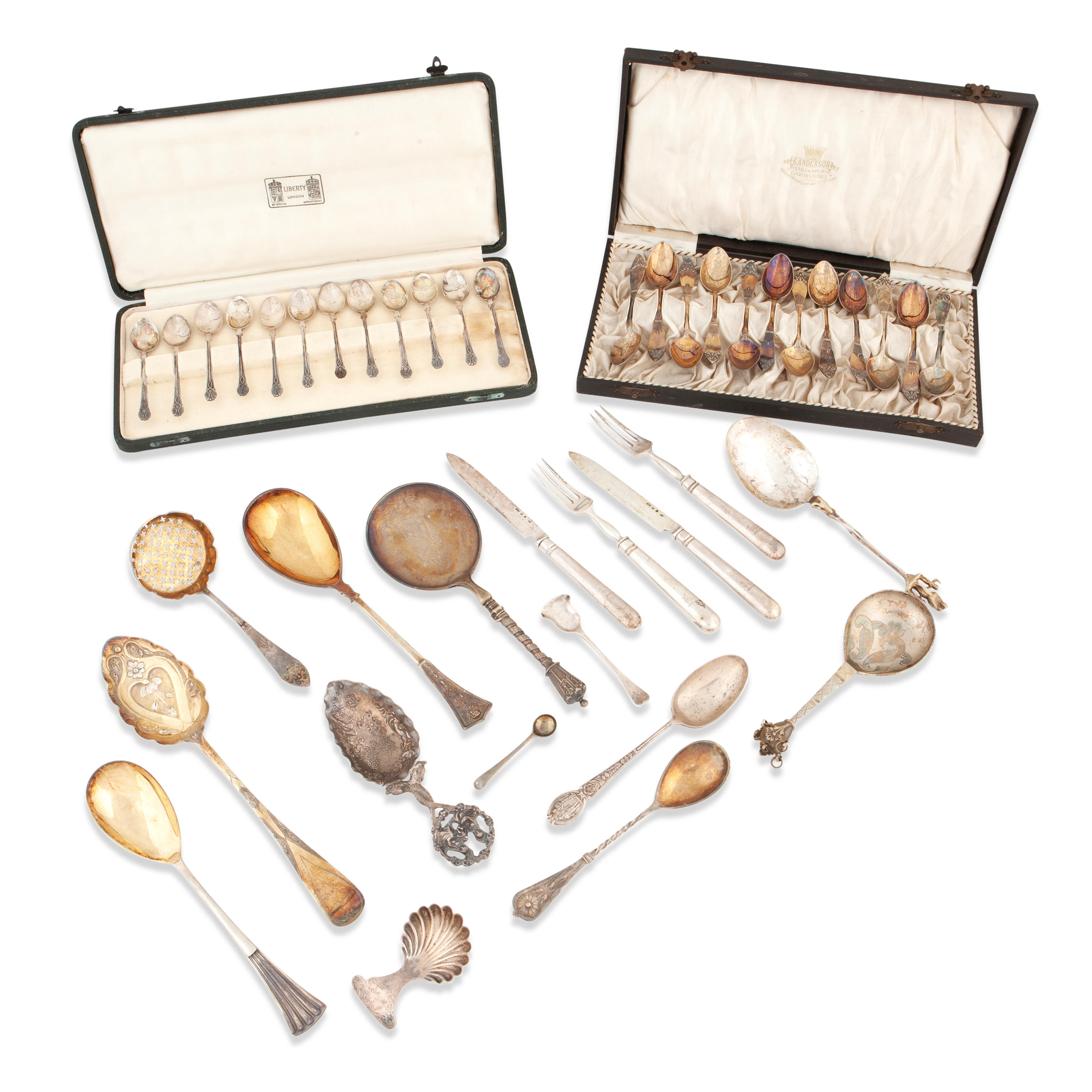A COLLECTION OF BRITISH AND EUROPEAN FLATWARE Various makers and