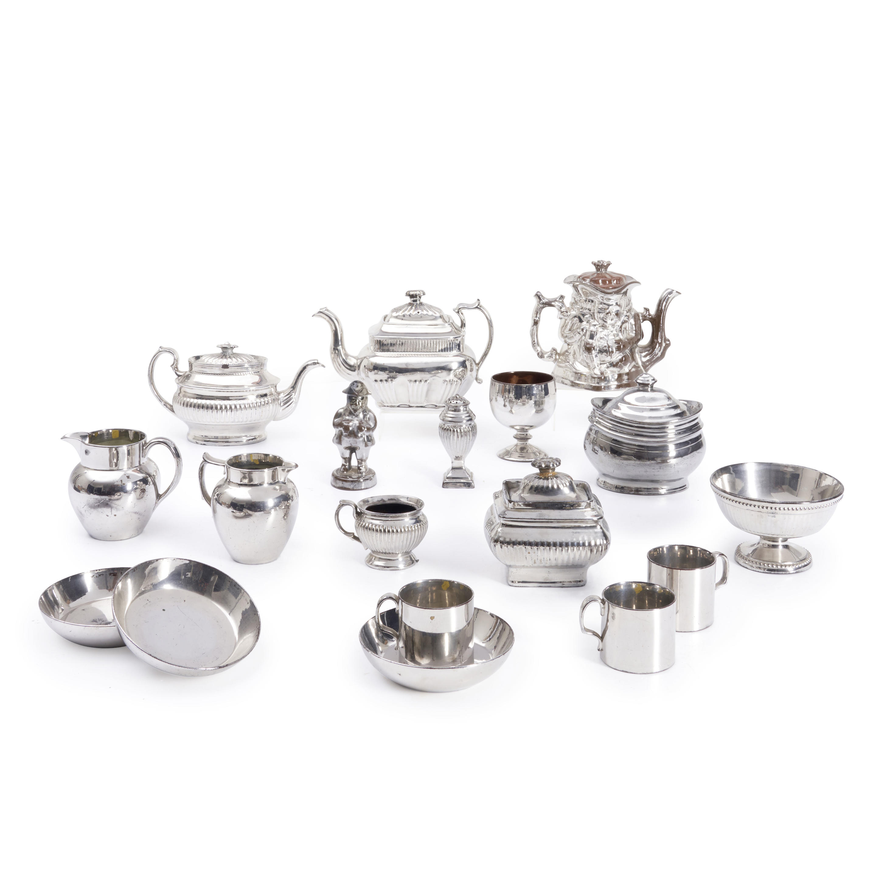 EIGHTEEN PIECES OF SILVER LUSTERWARE England 19th century Assorted red