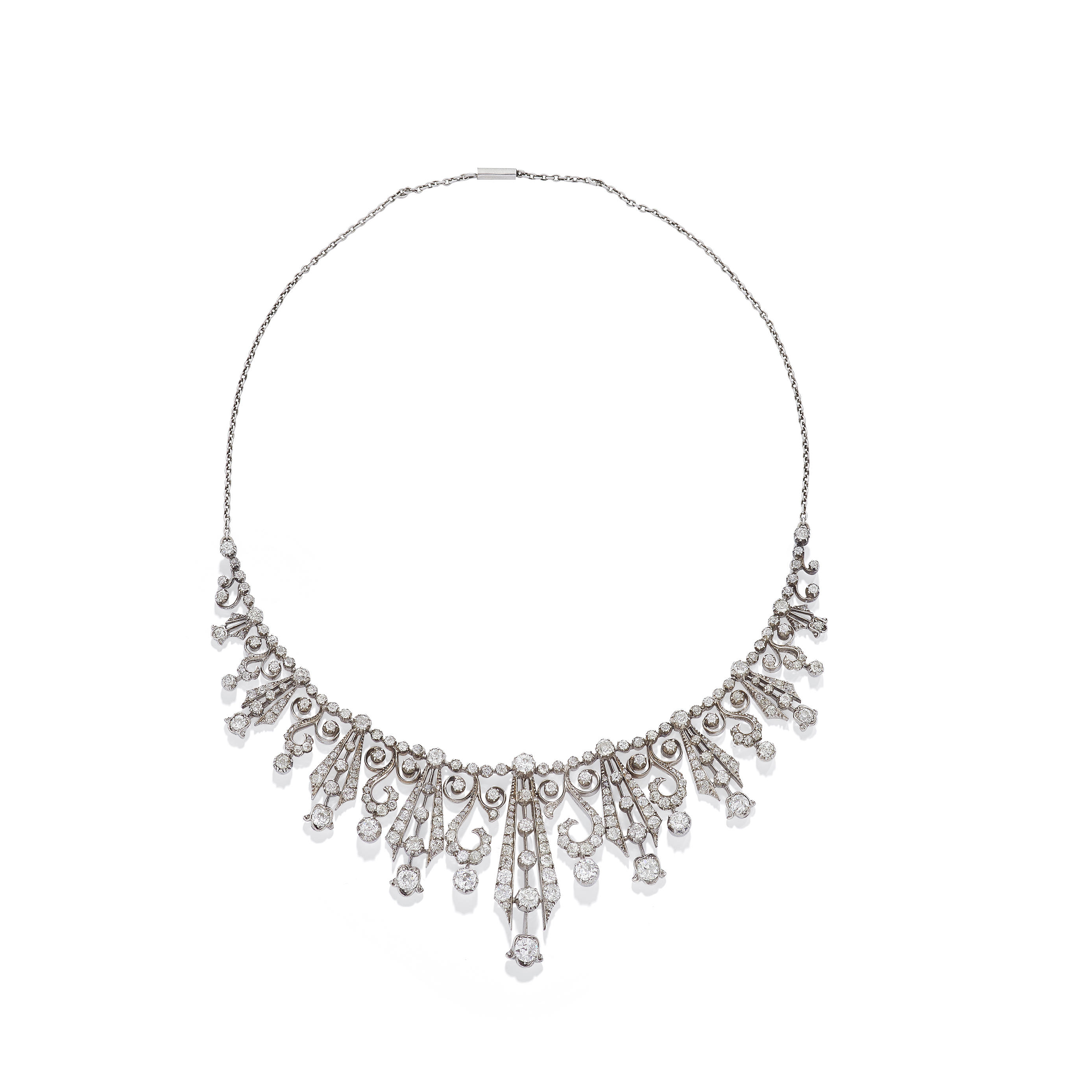 DIAMOND FRINGE NECKLACE CIRCA 1890 The articulated chain suspending an
