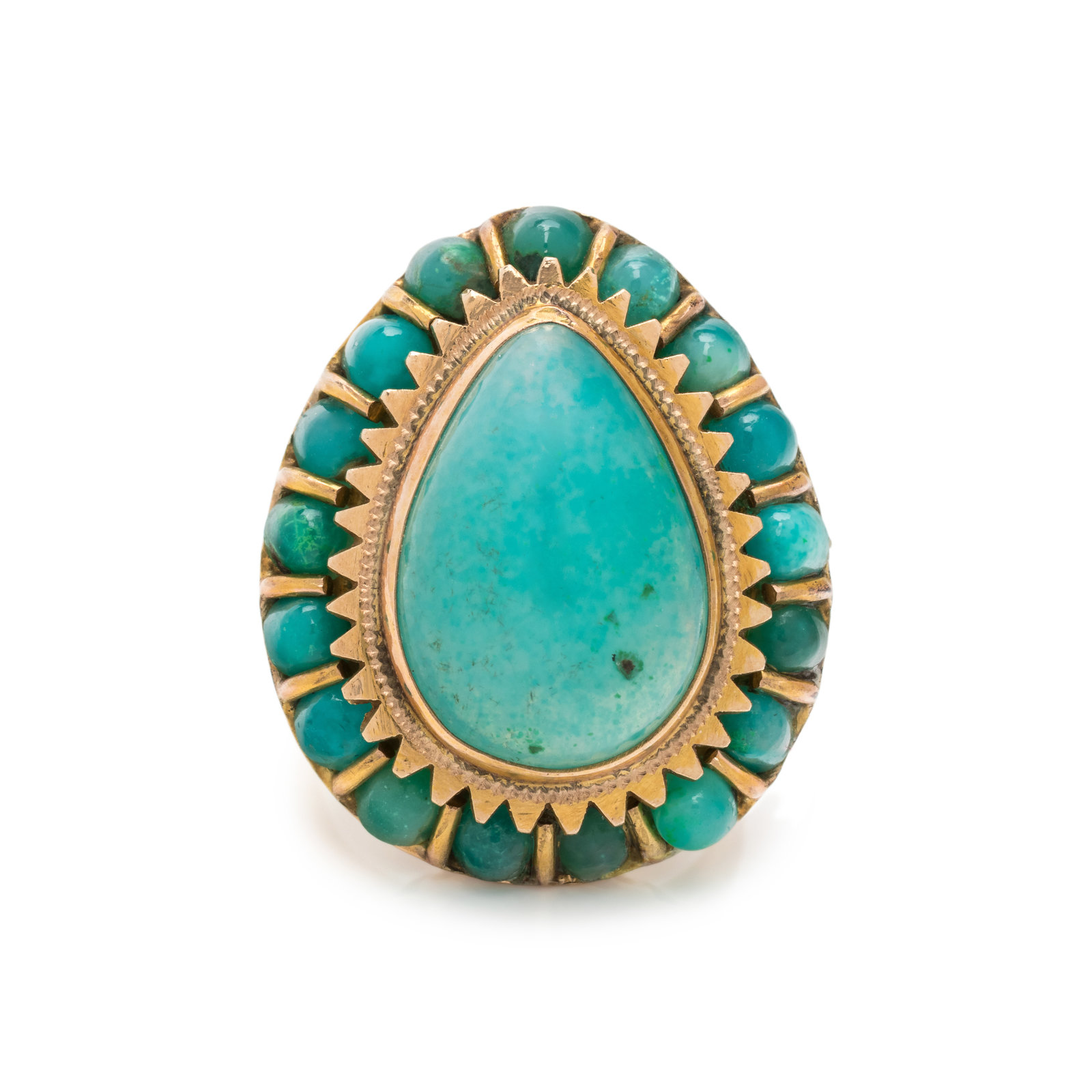 YELLOW GOLD AND CHALCEDONY RING Containing one pear cabochon chalcedony
