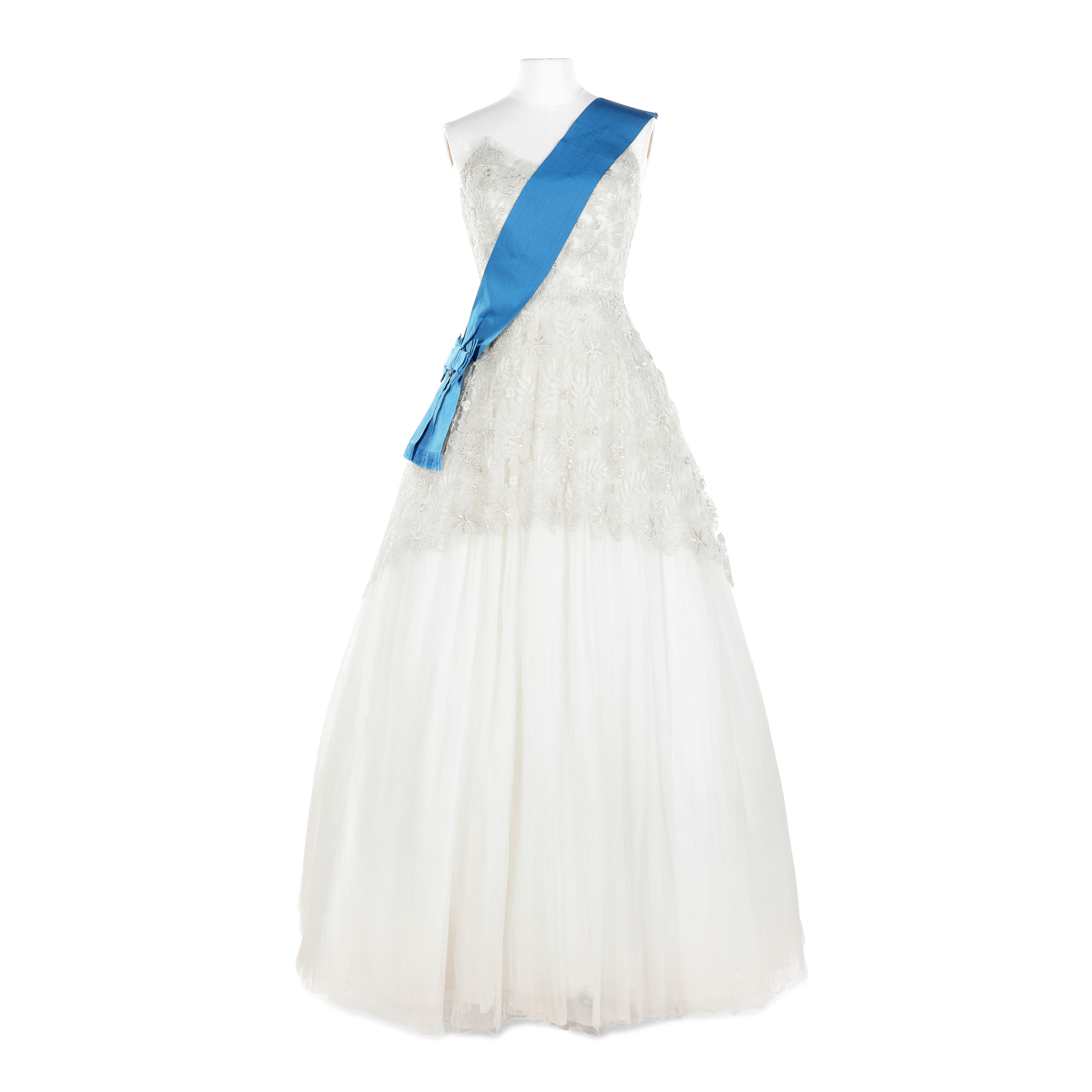 CLAIRE FOY AS THE QUEEN A TULLE BALLGOWN Season 1