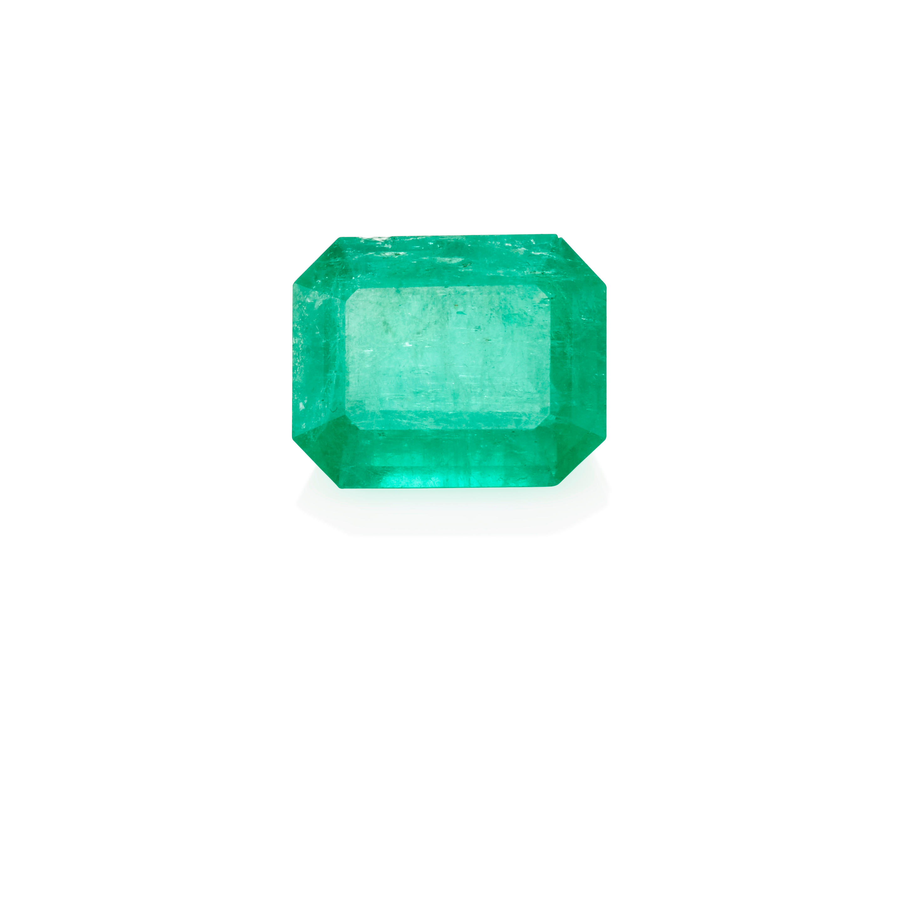 A LOOSE EMERALD Emerald weighing approximately 13 64 carats