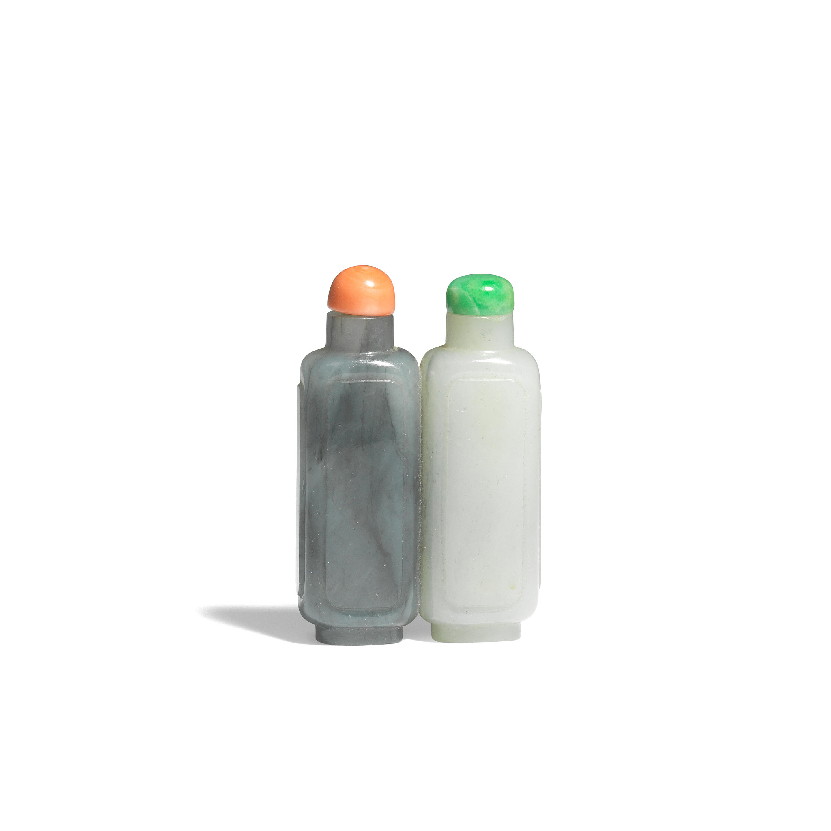 A FINE WHITE AND BLACK JADE DOUBLE SNUFF BOTTLE 18th