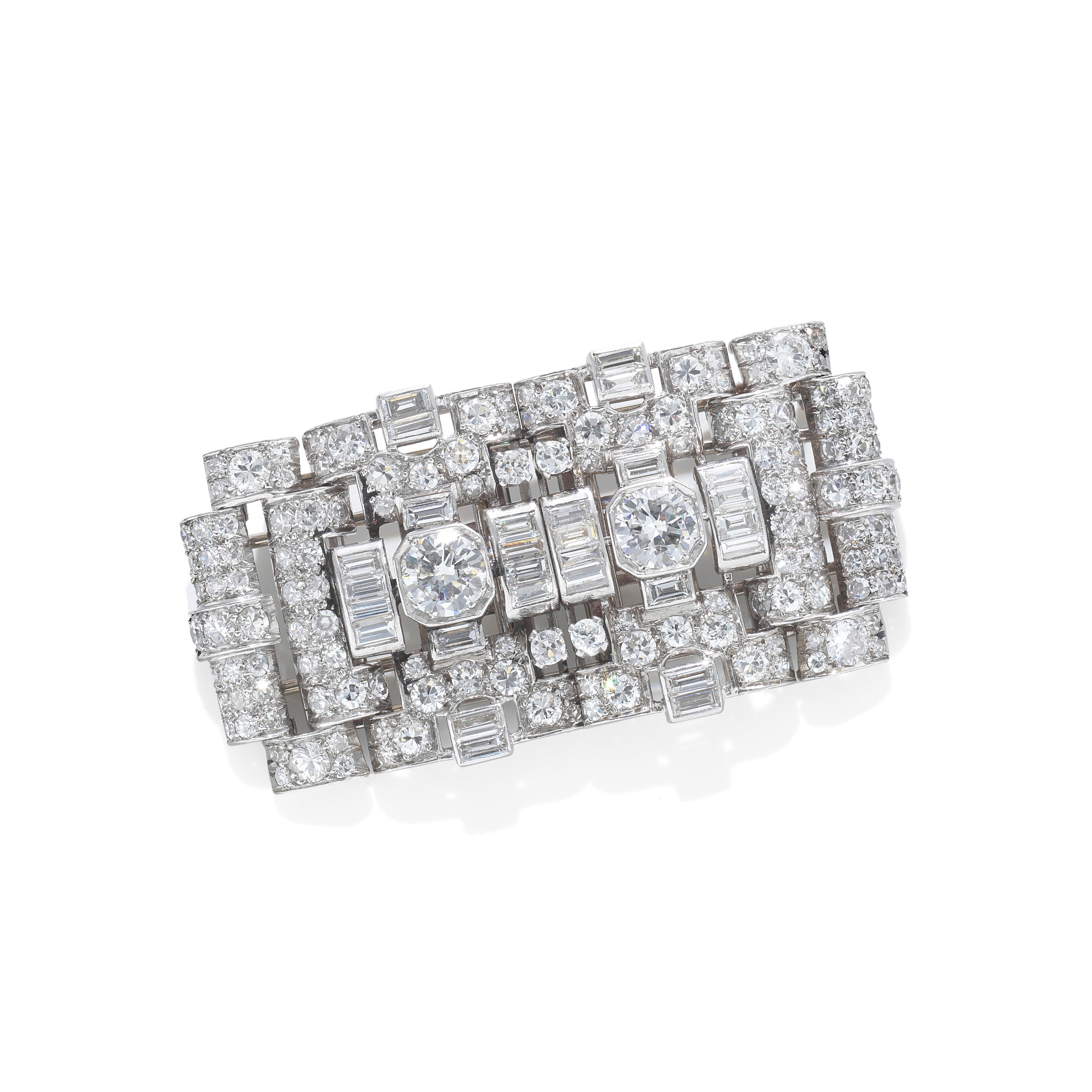 ART DECO DIAMOND DOUBLE CLIP BROOCH CIRCA 1925 Of openwork
