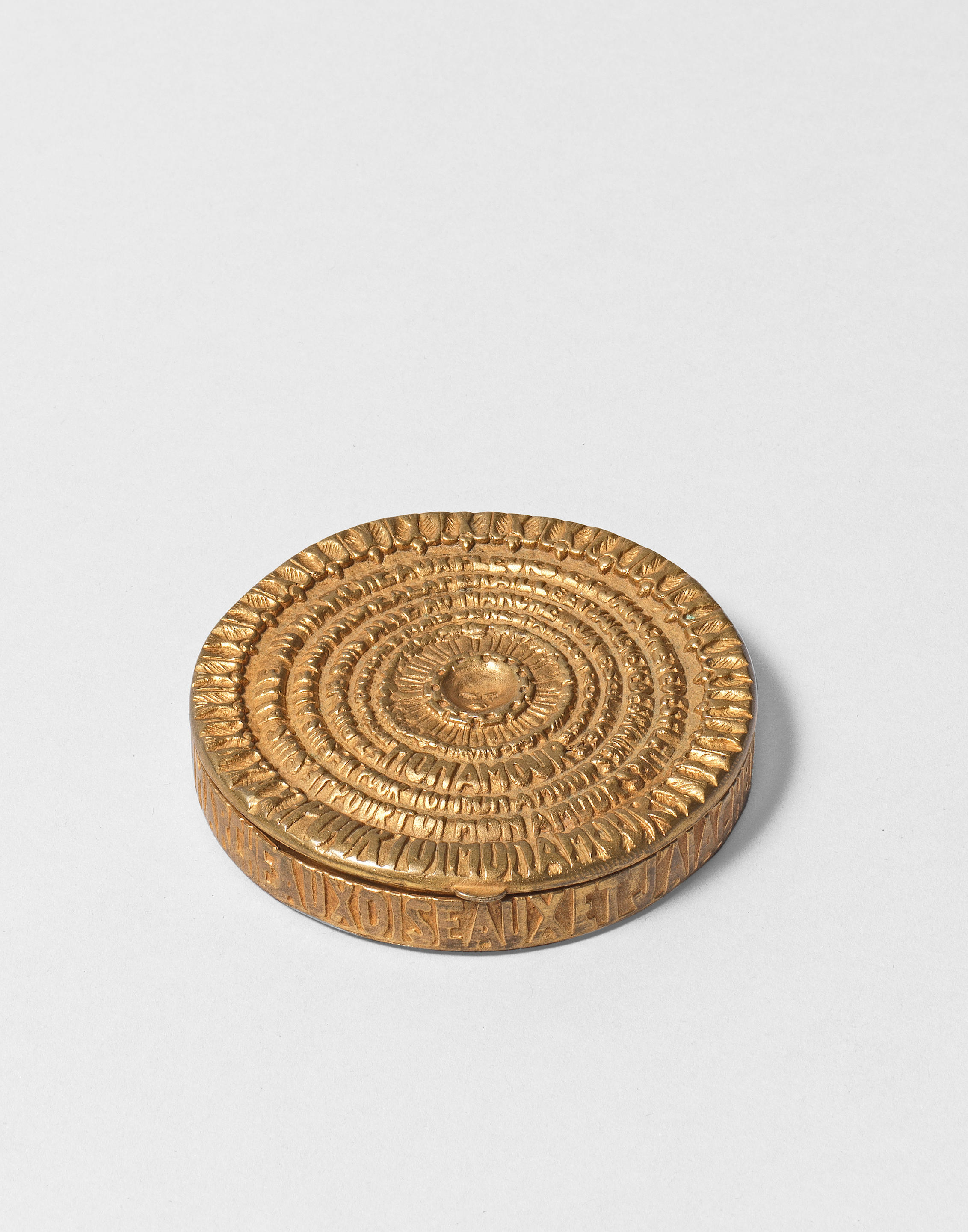 LINE VAUTRIN Rare Pour toi mon amour compact circa 1940