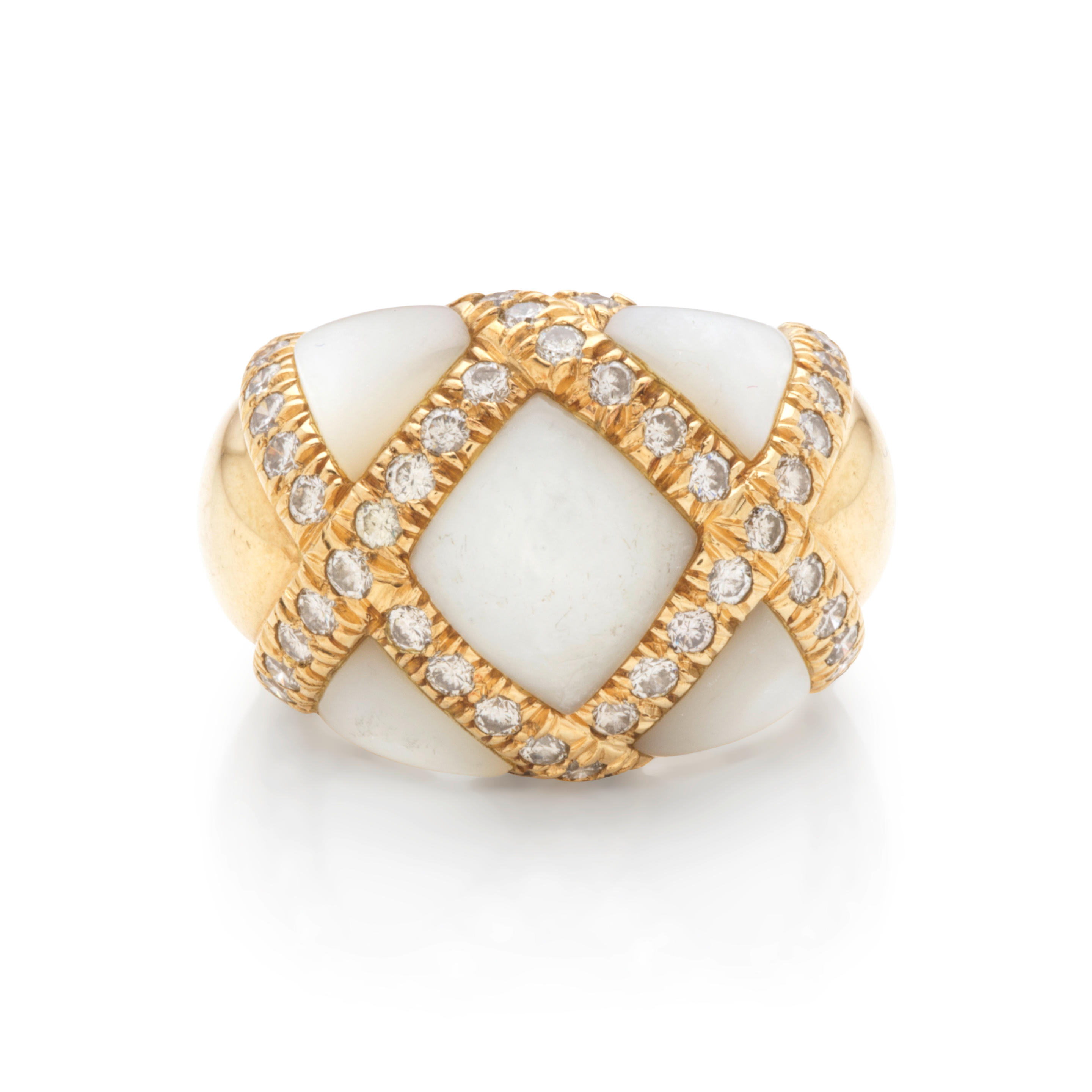 MOTHER OF PEARL AND DIAMOND RING BAGUE NACRE BLANCHE ET