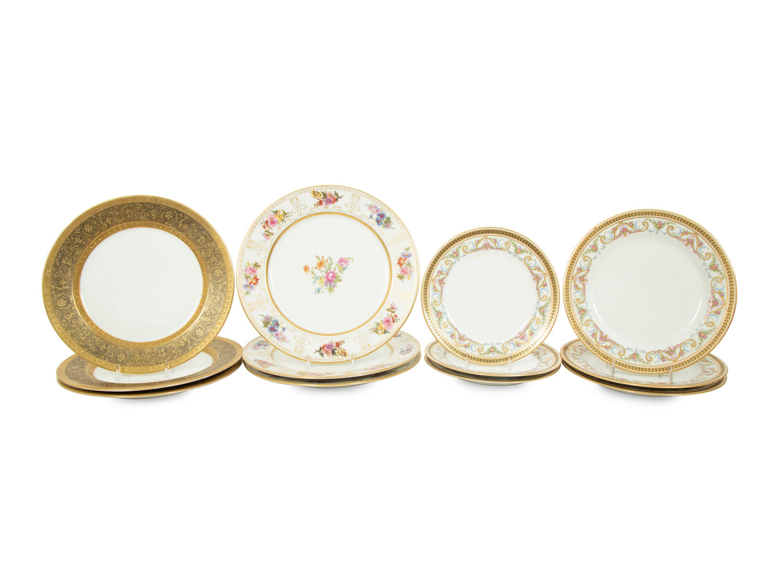 A Group of Limoges Porcelain Dinnerware 20th Century comprising ten