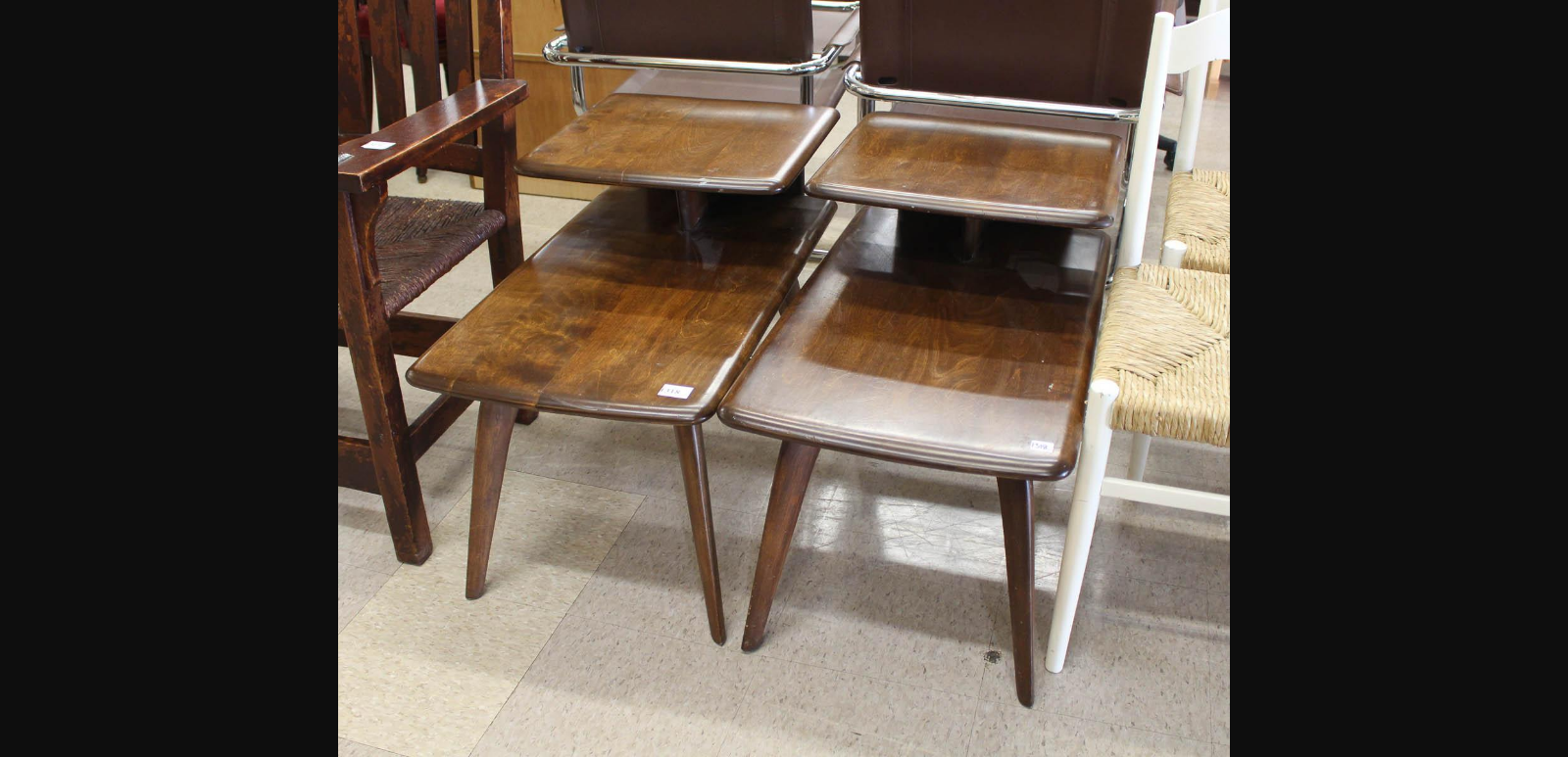 PAIR OF SIDE TABLE