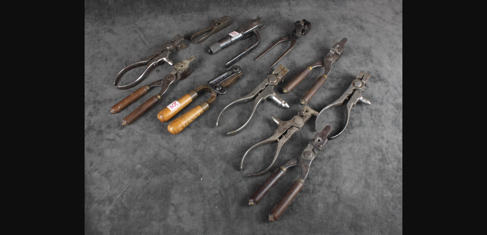 LOT OF TEN RELOADING TOOLS