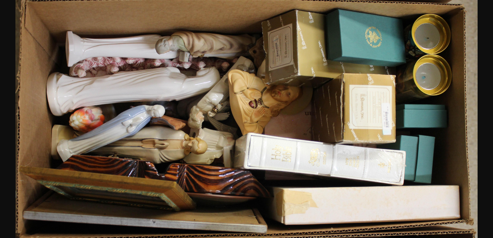 BOX LOT FIGURINES PICTURE FRAMES BIBLE CANDLES