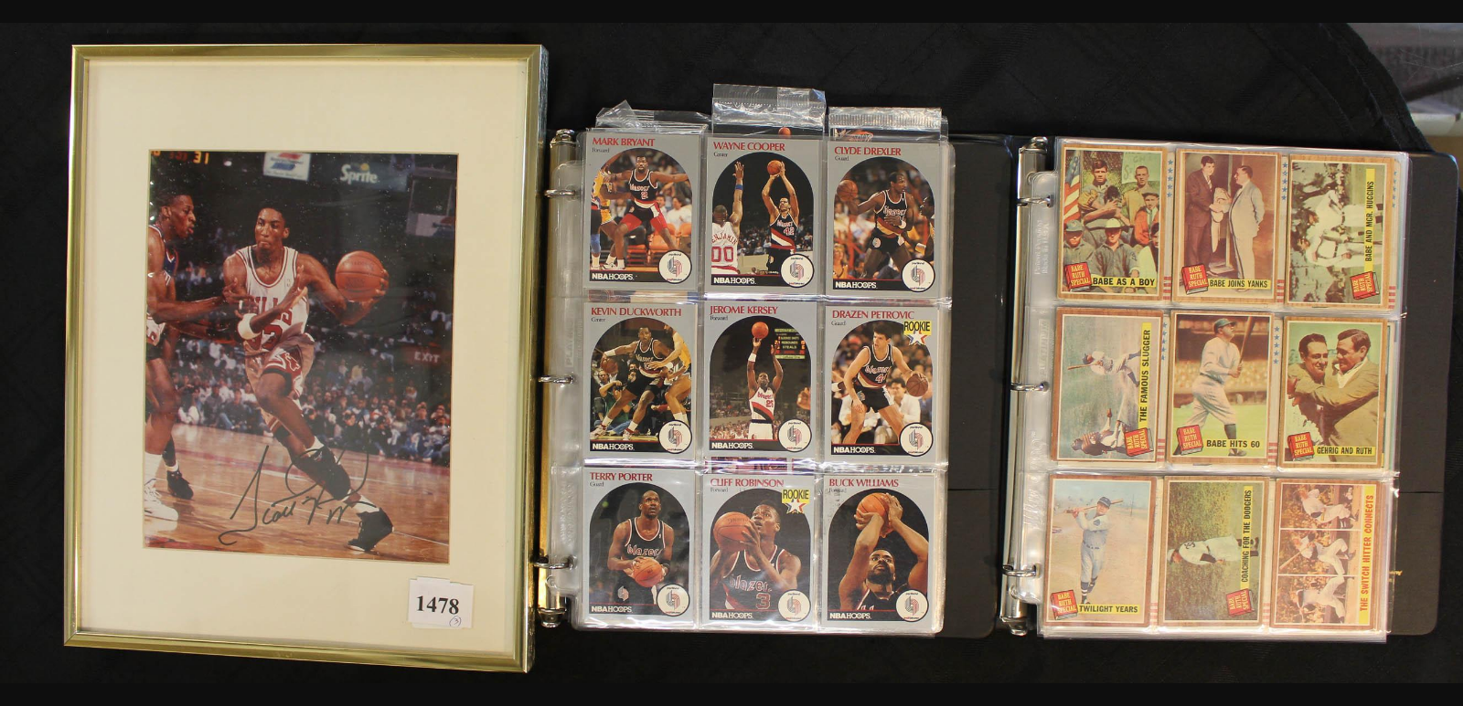 2 BINDERS OF SPORTS CARDS AND A SCOTTIE PIPPEN AUT