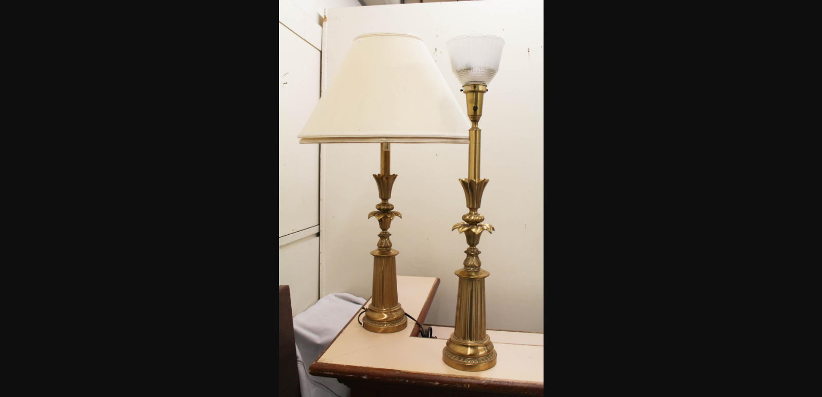 PAIR OF LAMPS
