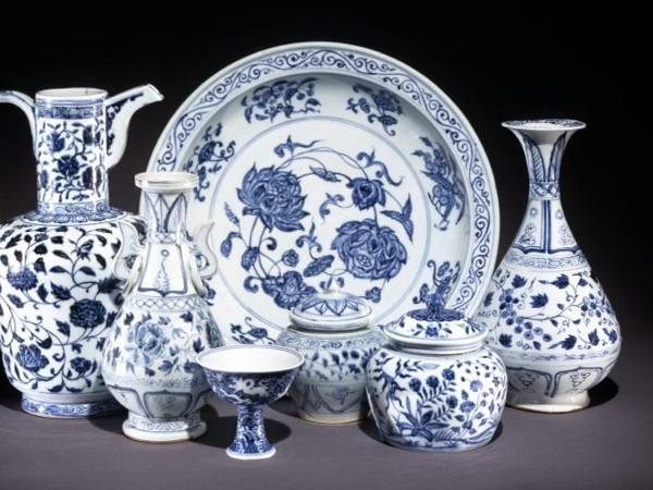 Chinese antiques and porcelain